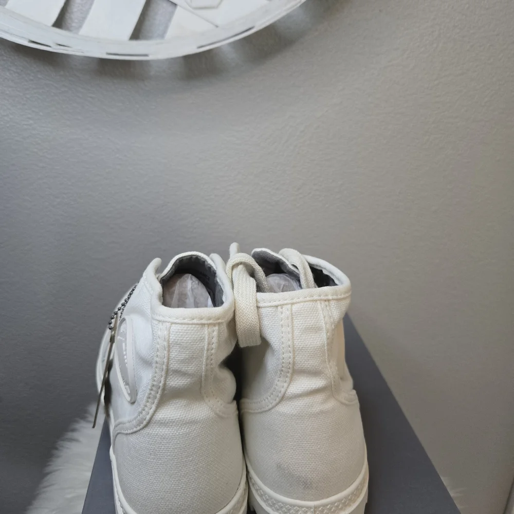 Palladium Womens Pampa White High-Top Sneakers Ret $140 - Picture 6 of 11